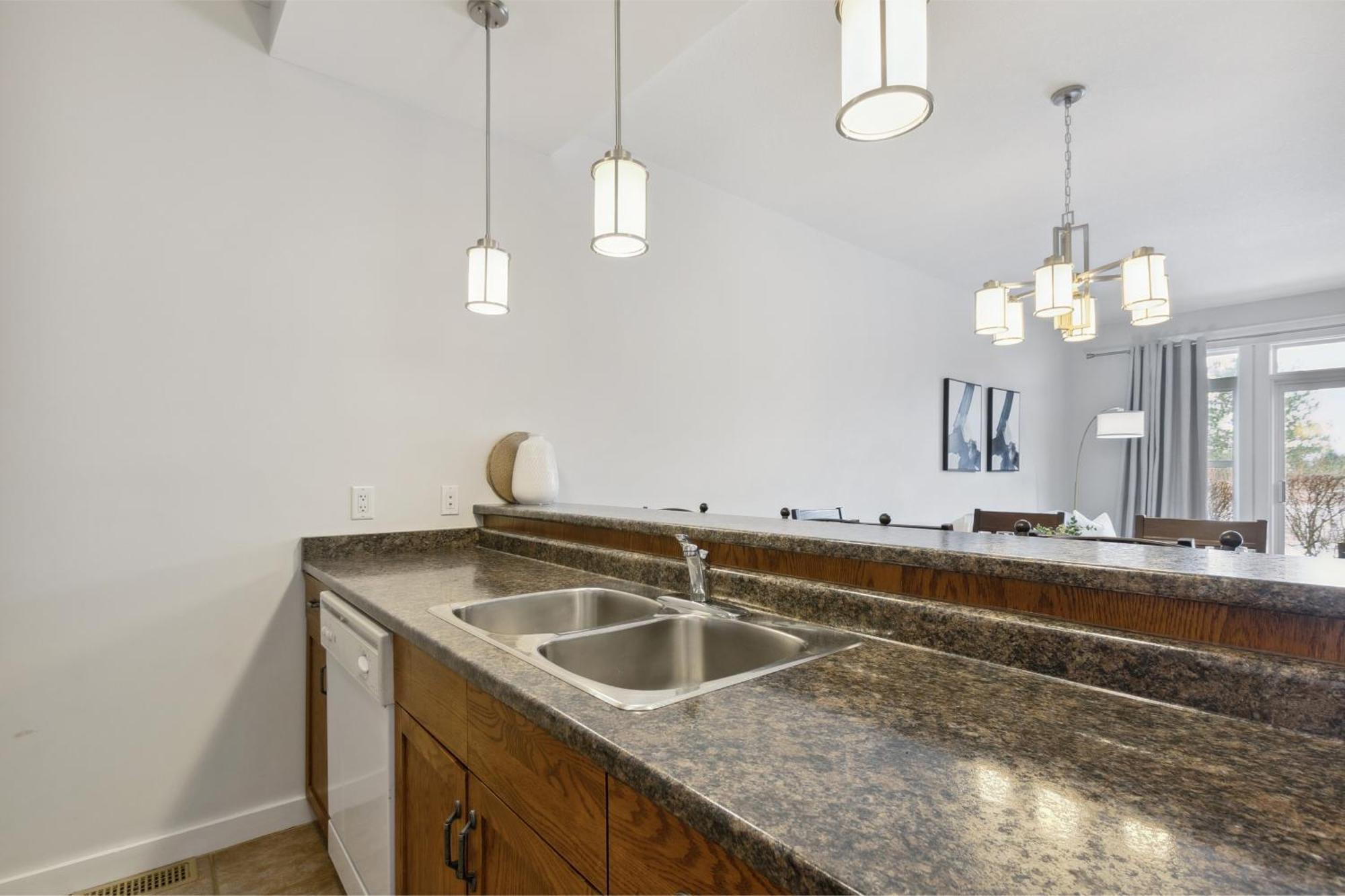 Blue Mountain Retreat At Rivergrass *