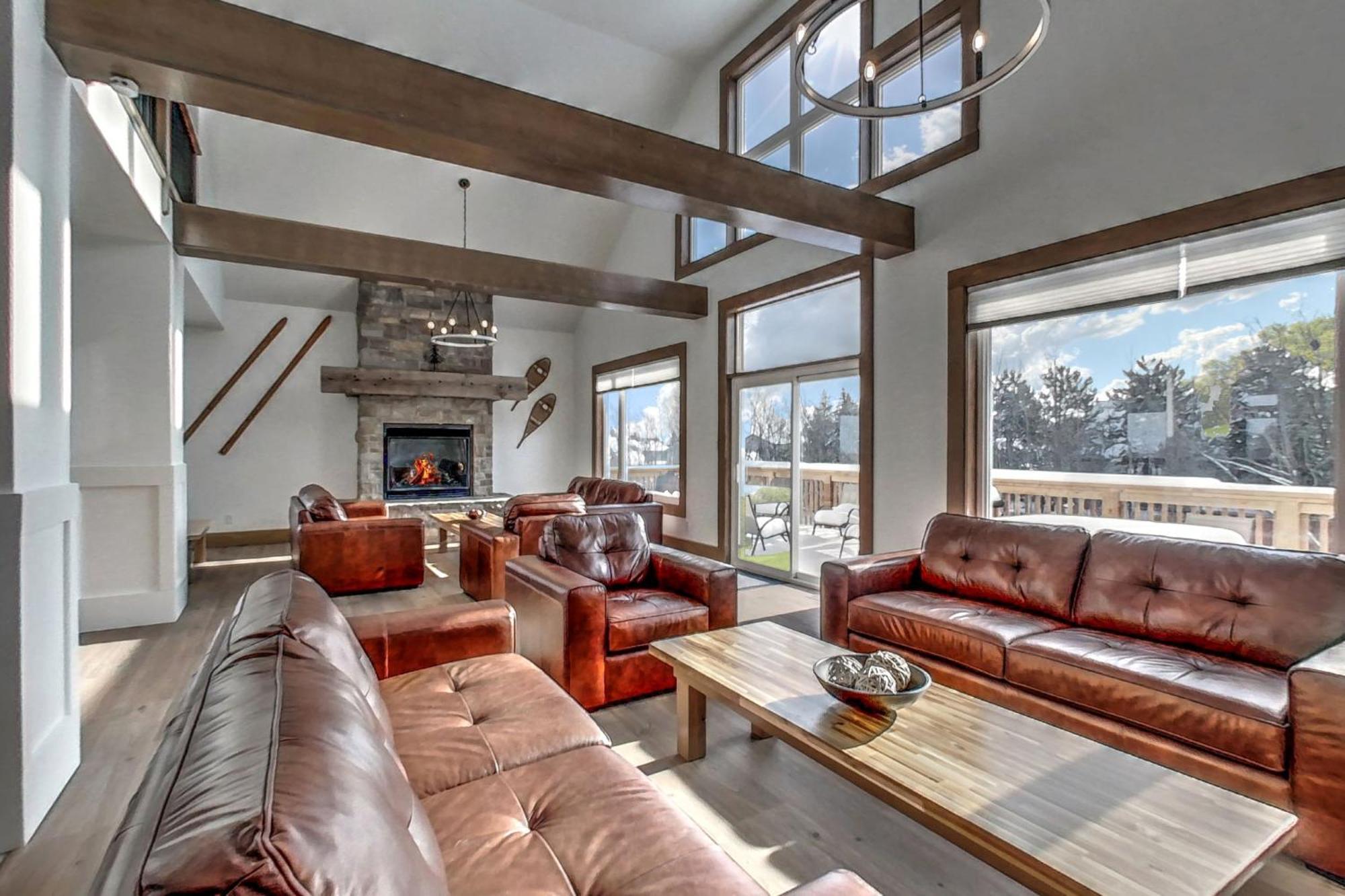 Brand New Luxury At Blue Mountain Hills, Hot Tub, 7 Baths