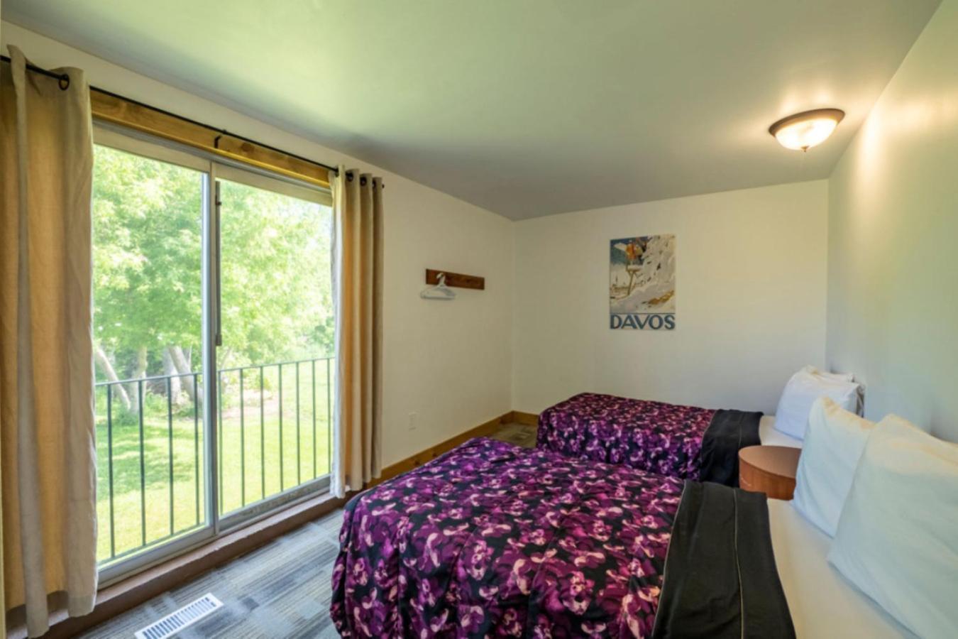 6 Bdrm At Blue Mountain, Private Access, Hot Tub, Sauna, Bbq, Petfriendly *