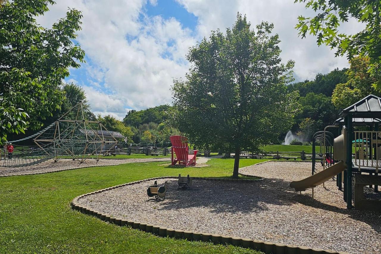 Just Steps From Blue With The Perfect View - 7br Chalet *