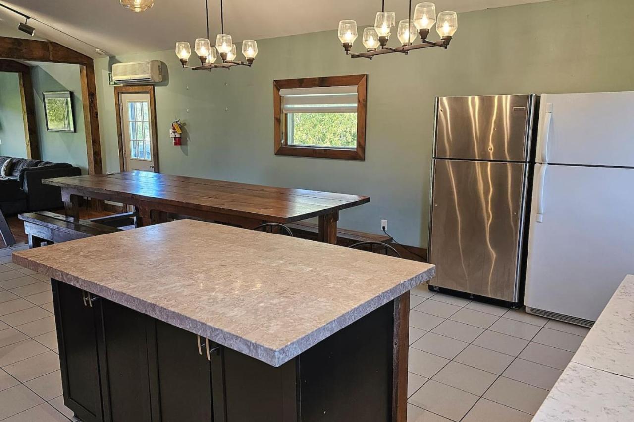 Just Steps From Blue With The Perfect View - 7br *