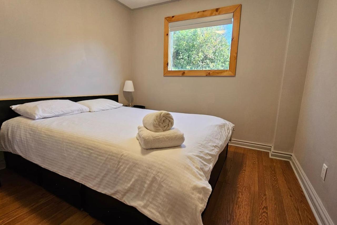 Just Steps From Blue With The Perfect View - 7br Chalet