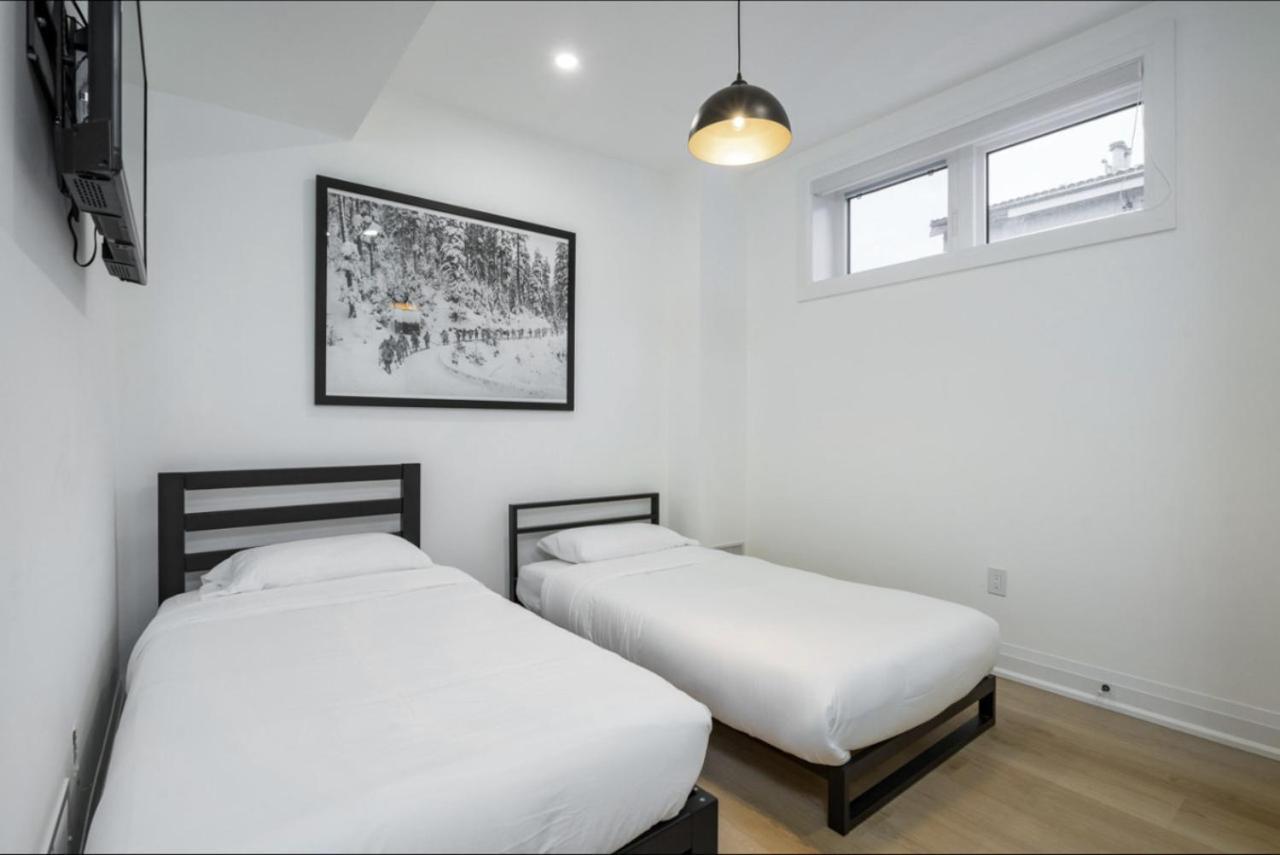 Chalet The Luxury Black Rose At The For 20