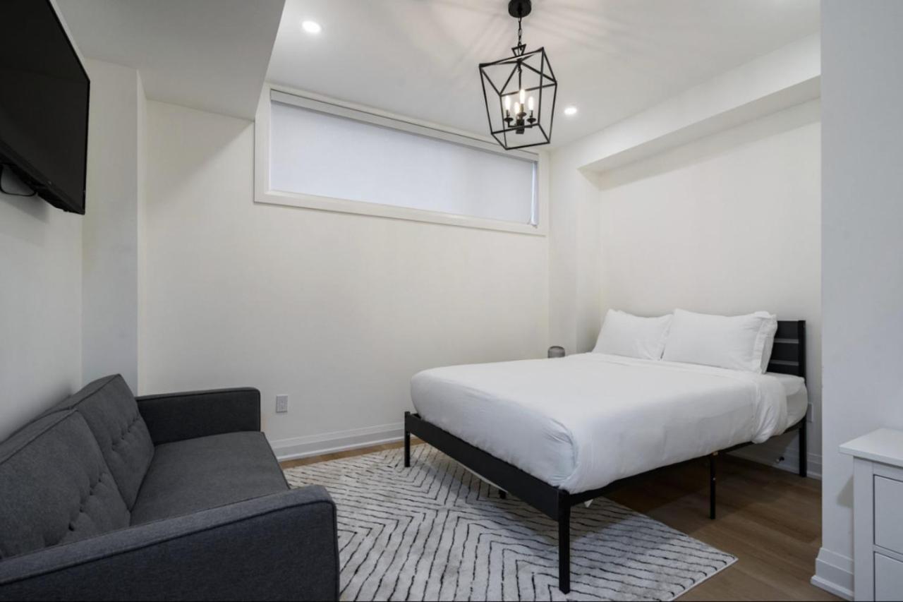 The Luxury Black Rose At The For 20 Blue Mountains