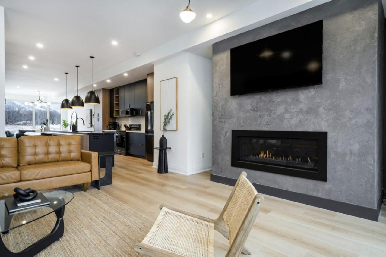 The Luxury Black Rose At The For 20 * Blue Mountains