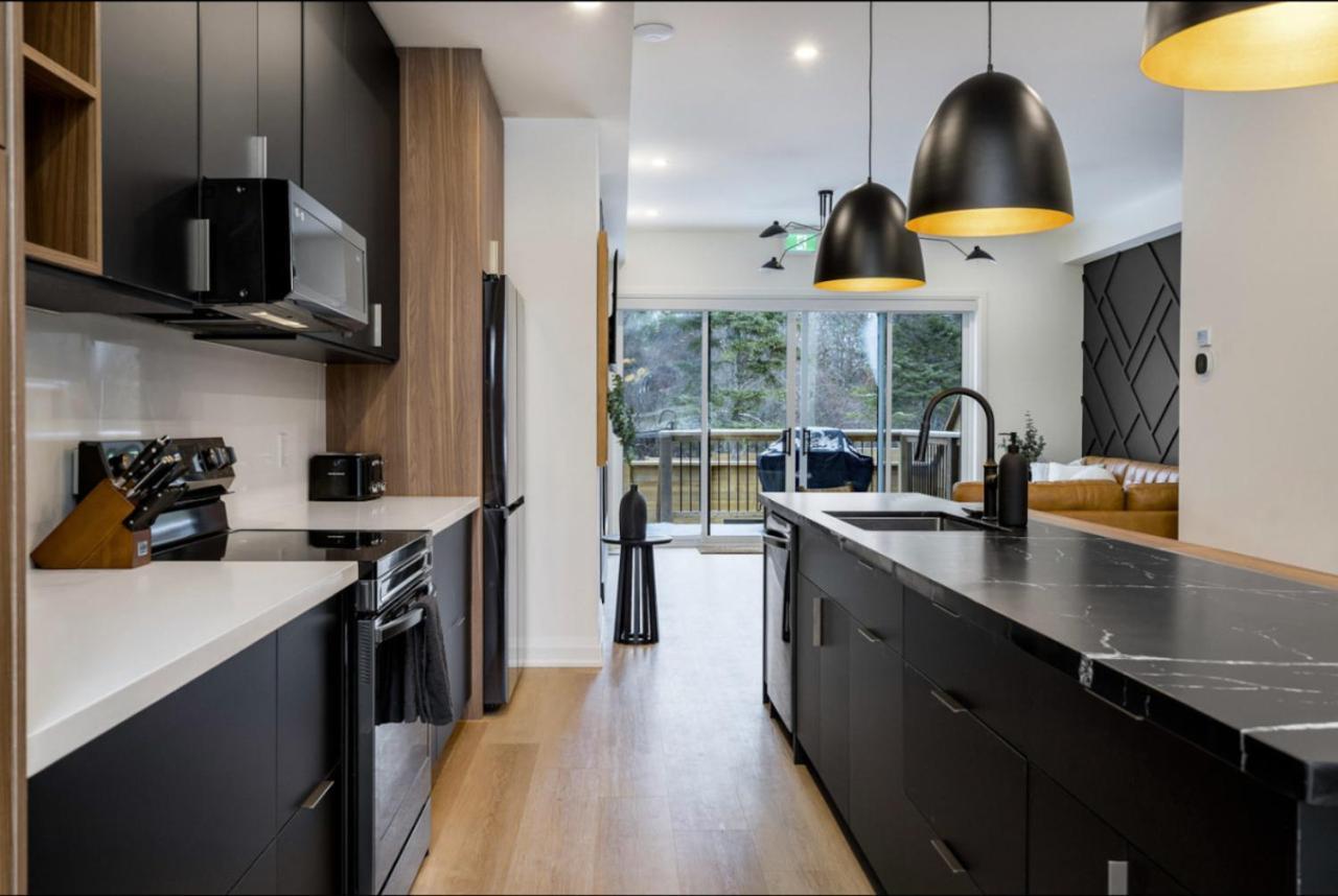 The Luxury Black Rose At The For 20 Chalet *