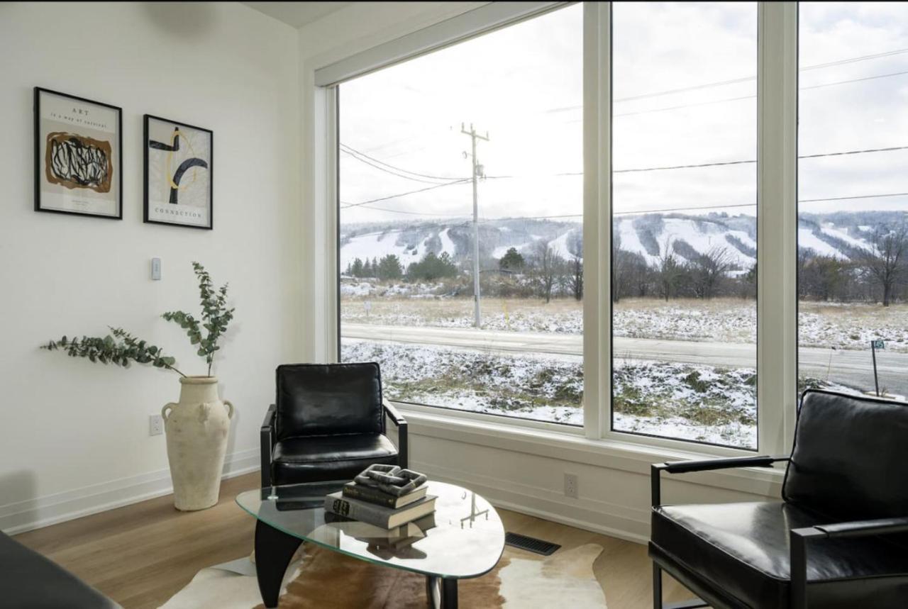 The Luxury Black Rose At The For 20 Chalet