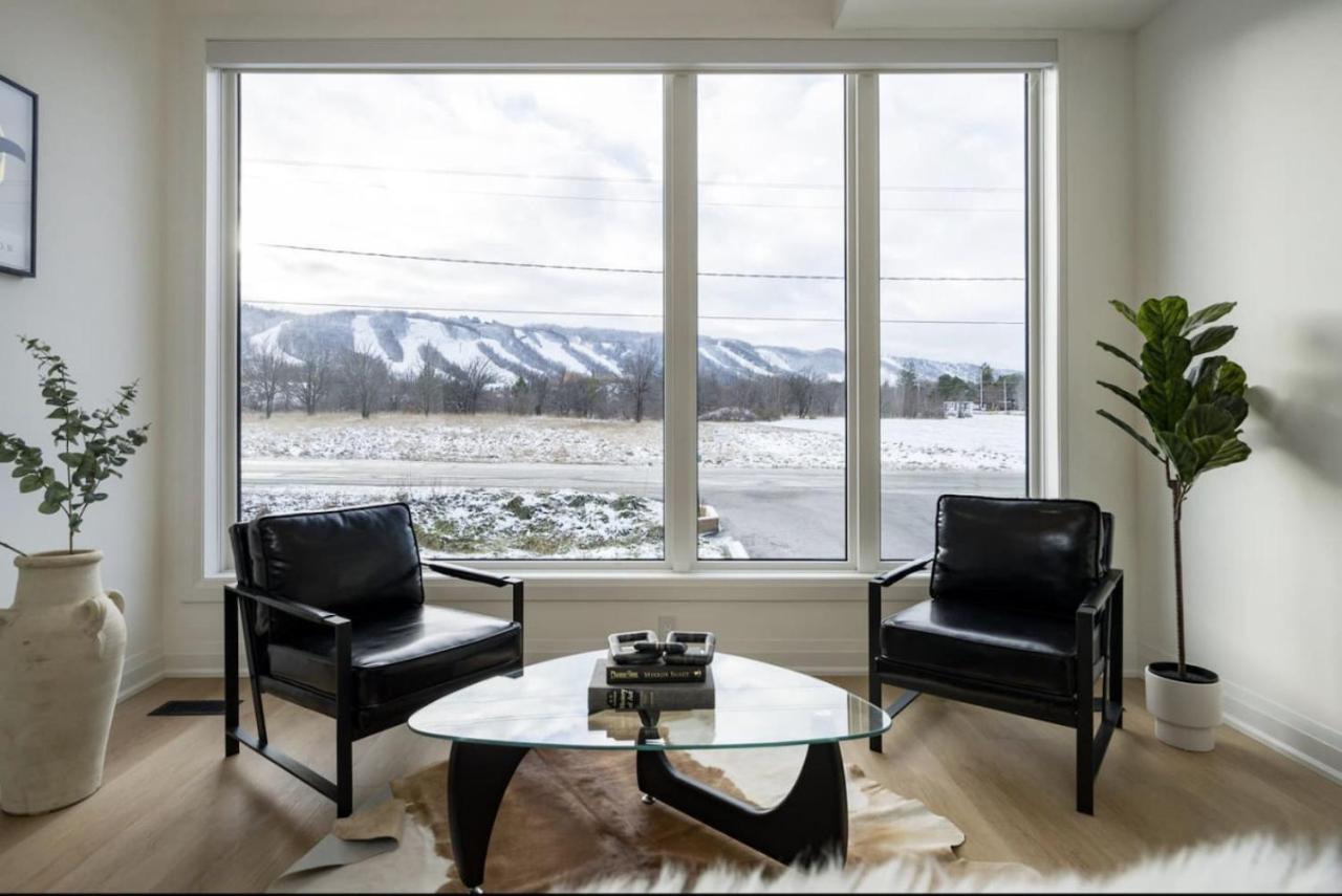 Chalet The Luxury Black Rose At The For 20