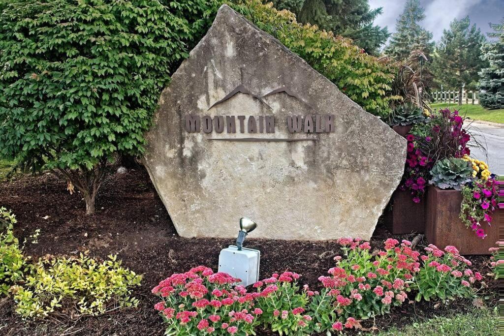 Apartment Modern/rustic 2 Story Condo/3 Min Walk To Village *