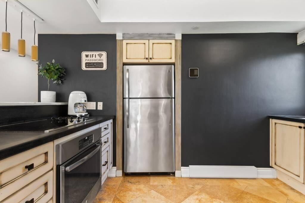 Modern/rustic 2 Story Condo/3 Min Walk To Village *