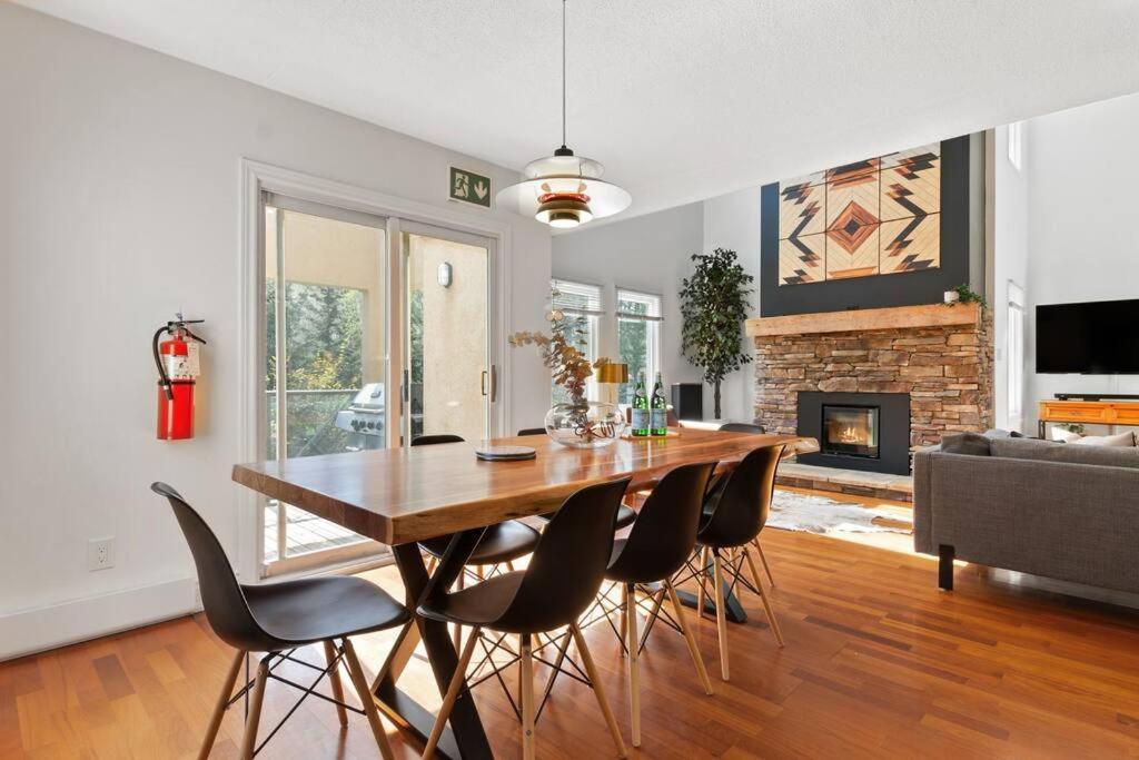 Apartment Modern/rustic 2 Story Condo/3 Min Walk To Village Blue Mountains
