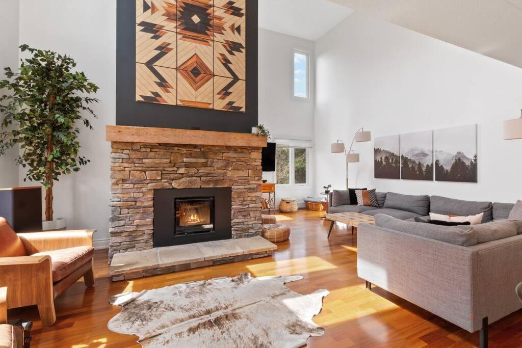 Apartment Modern/rustic 2 Story Condo/3 Min Walk To Village