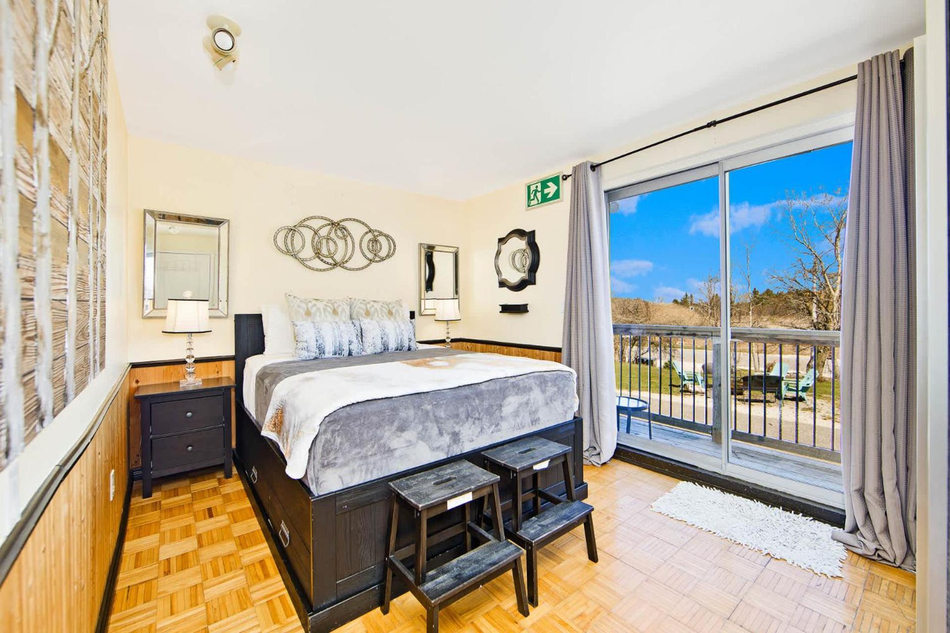 Blue Mountain Chalet