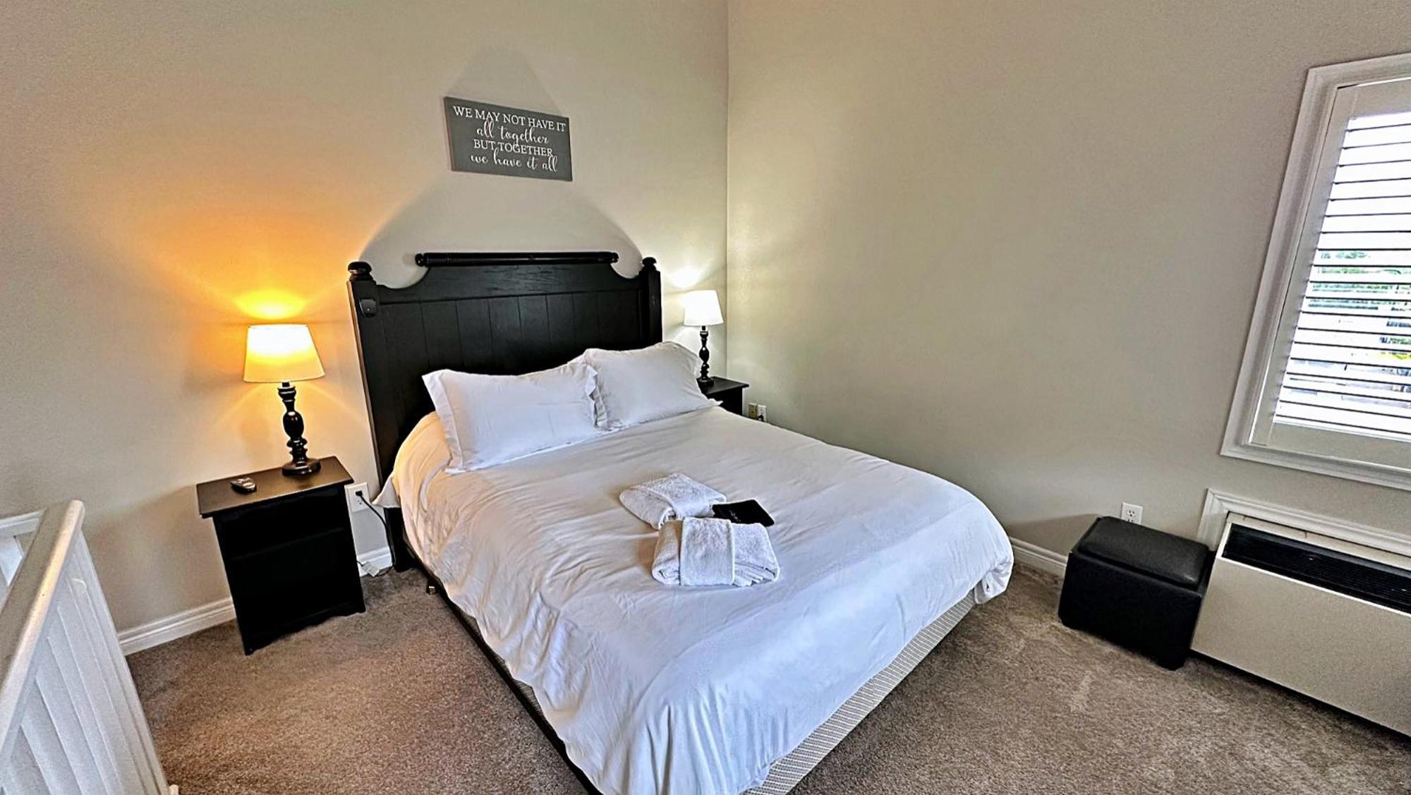Freshly Upgraded Cozy Loft @ North Creek
