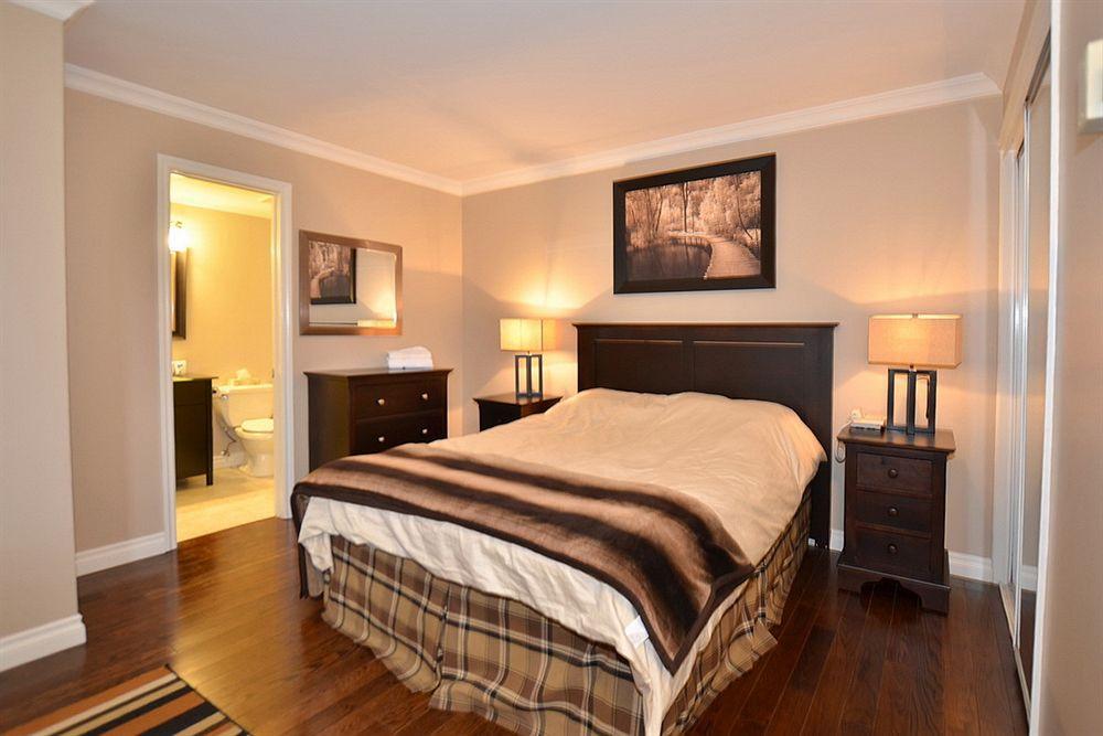 Blue Mountain Suites *