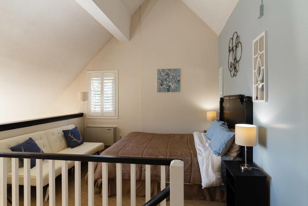 Loft At Blue Mountain Apartment