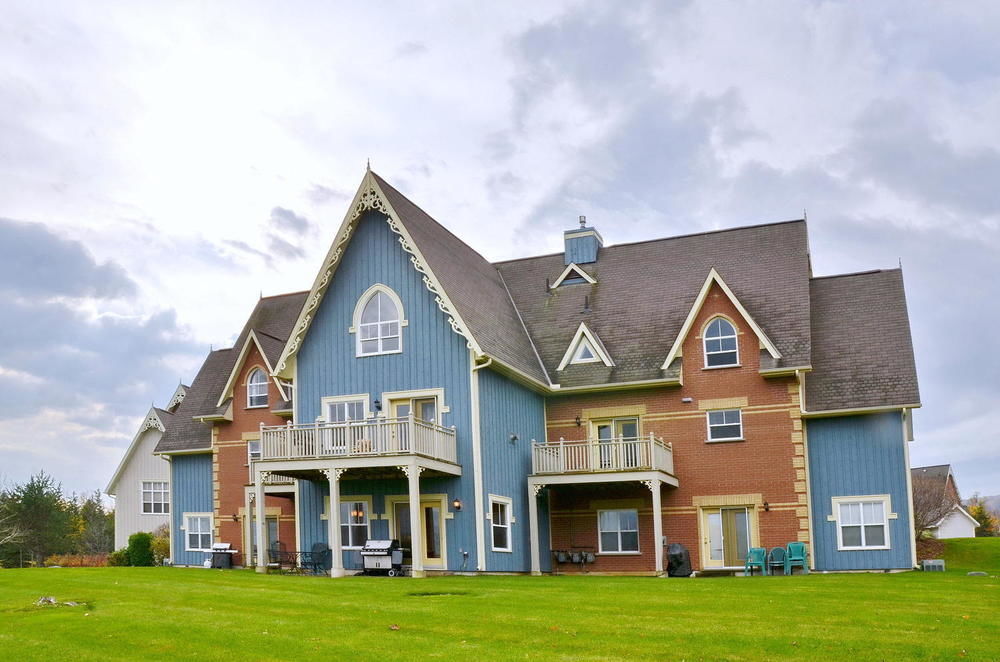 The At Blue Mountain Historic Snowbridge Apartment *