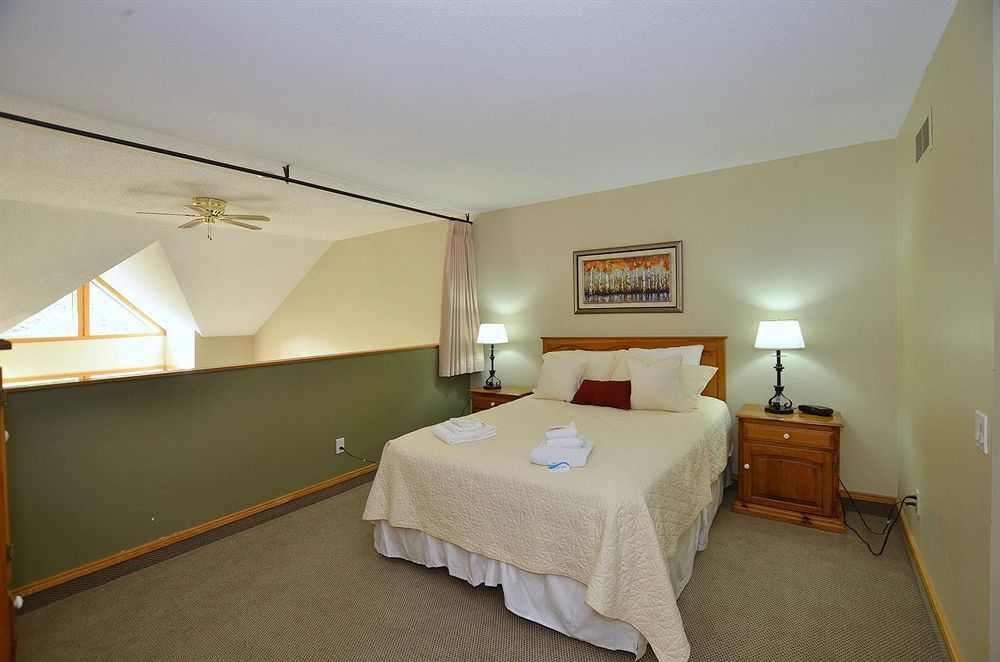 The At Blue Mountain Chateau Ridge Hotel 3*