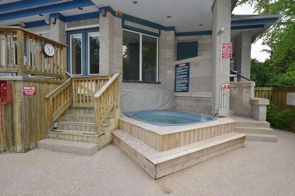 Blue Mountain Suites