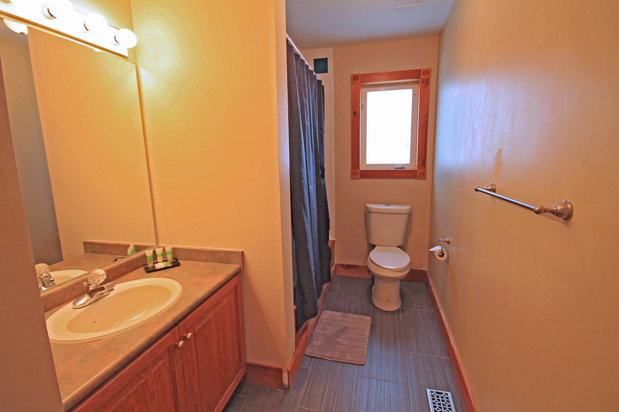 Chalet Summit Ridge 4 *