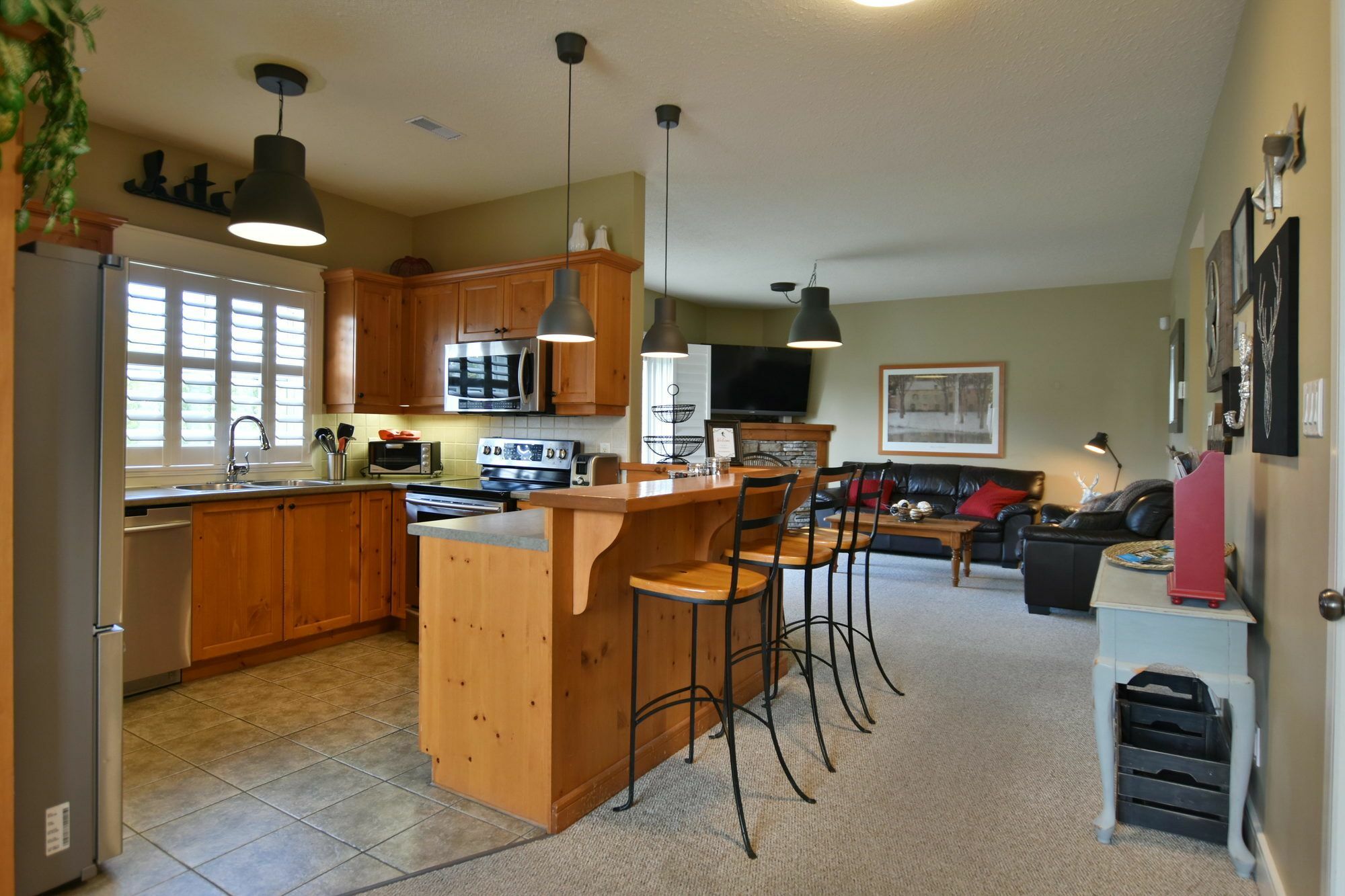 The At Blue Mountain Historic Snowbridge Apartment *
