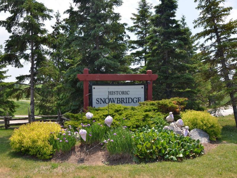 The At Blue Mountain Historic Snowbridge Apartment *
