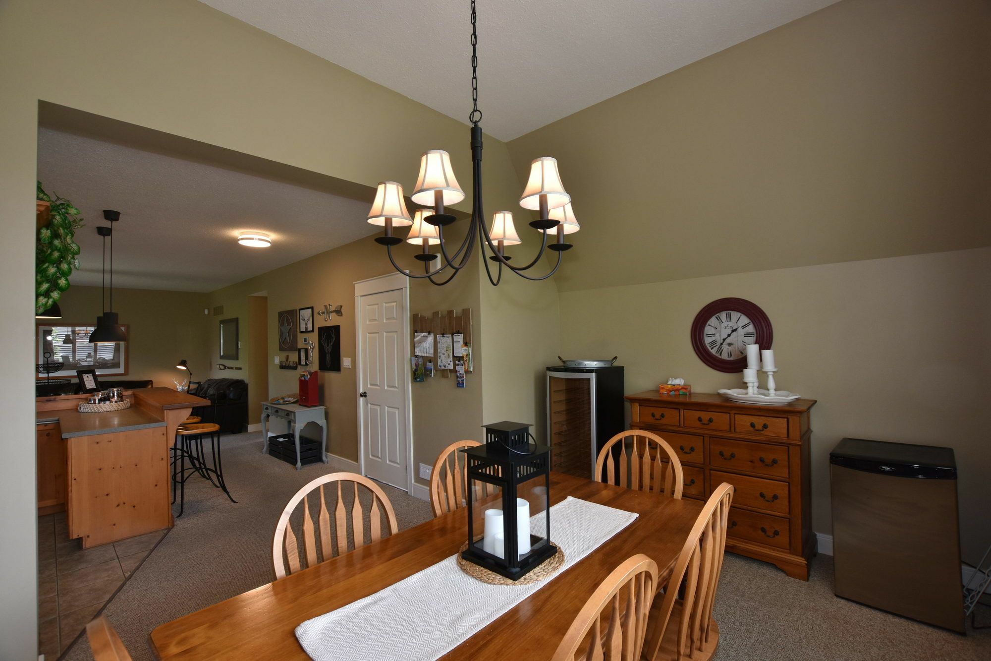The At Blue Mountain Historic Snowbridge Apartment