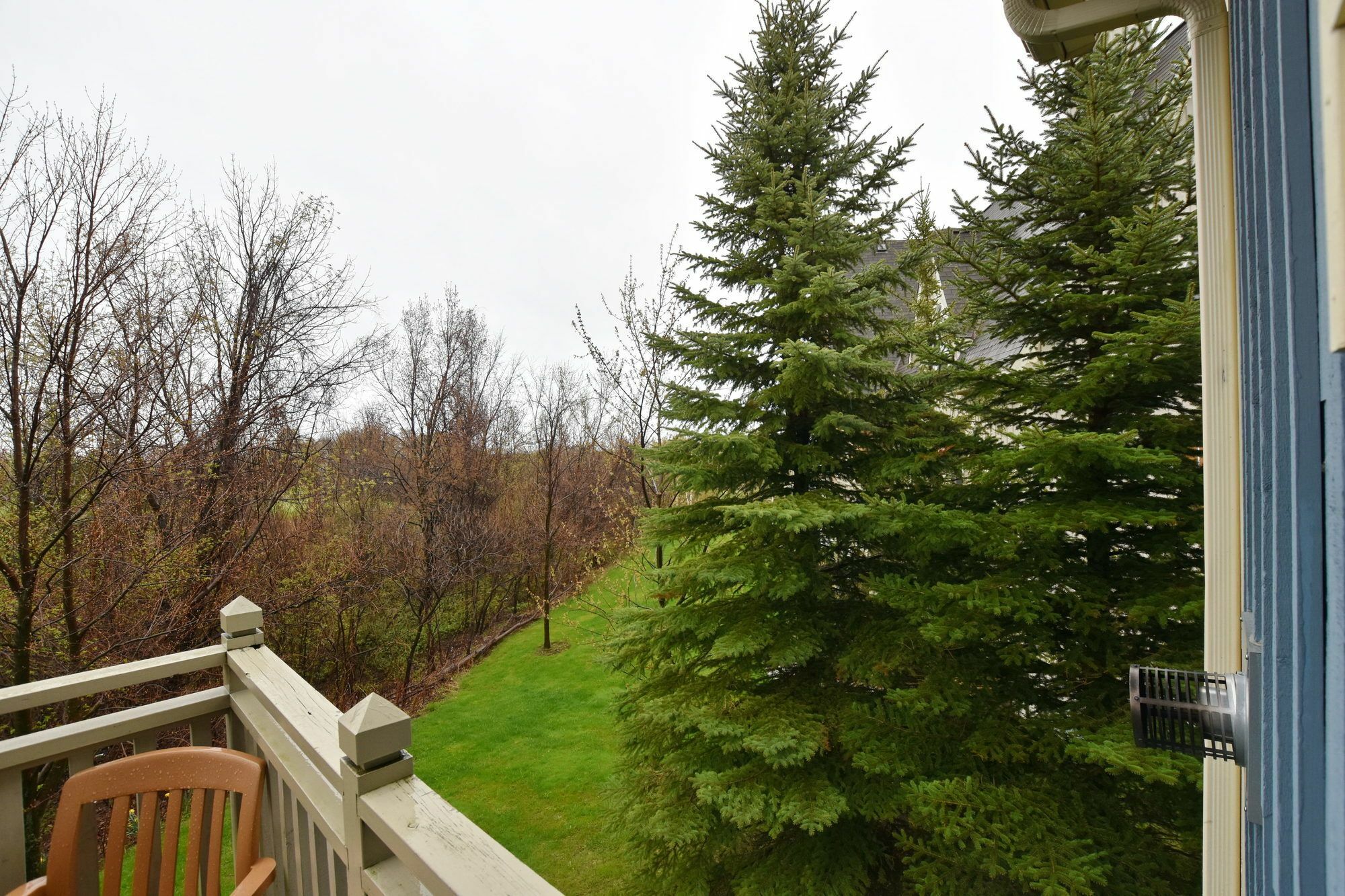 The At Blue Mountain Historic Snowbridge Apartment *