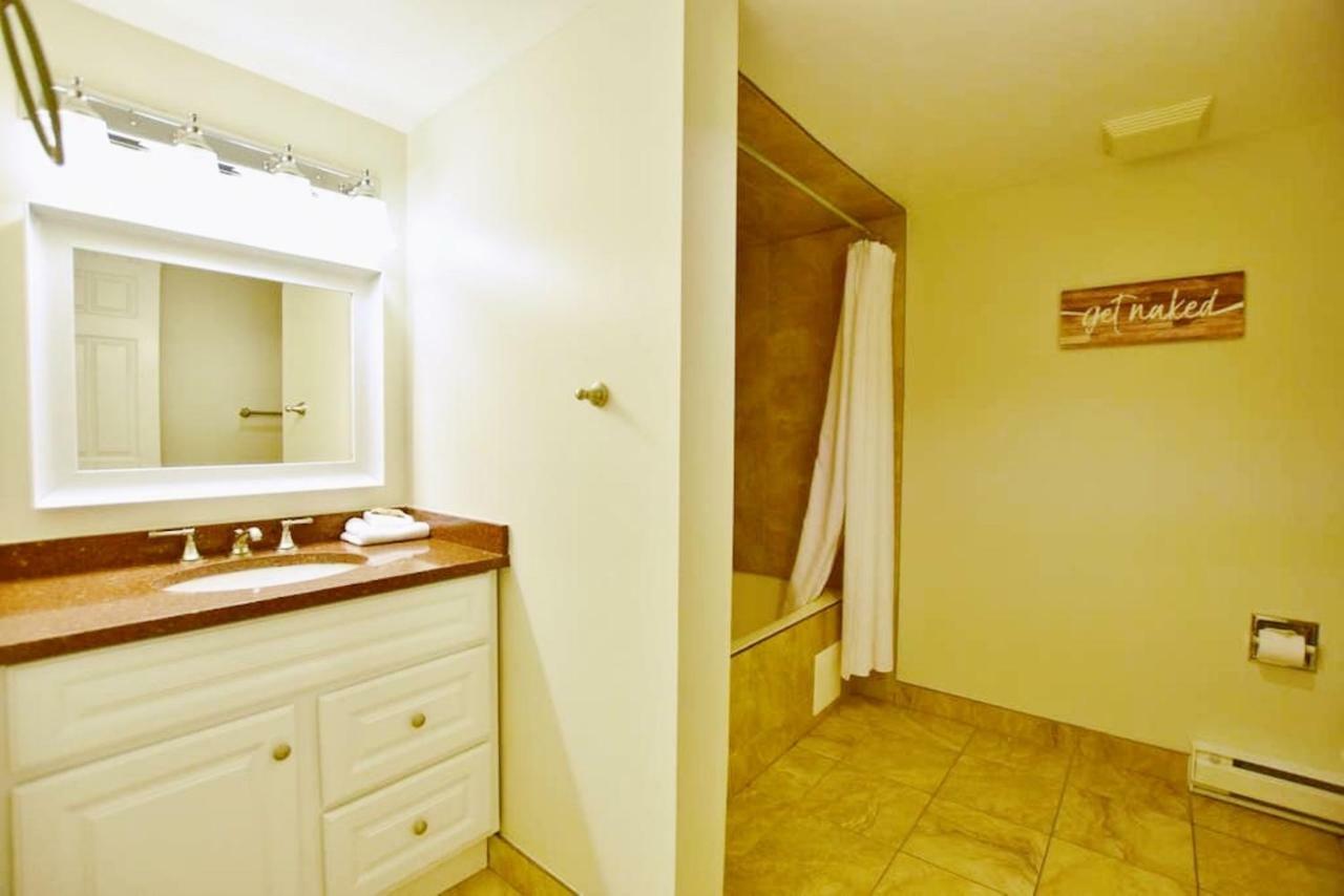 Spacious Chalet Close To The Village & Golf Chalet *