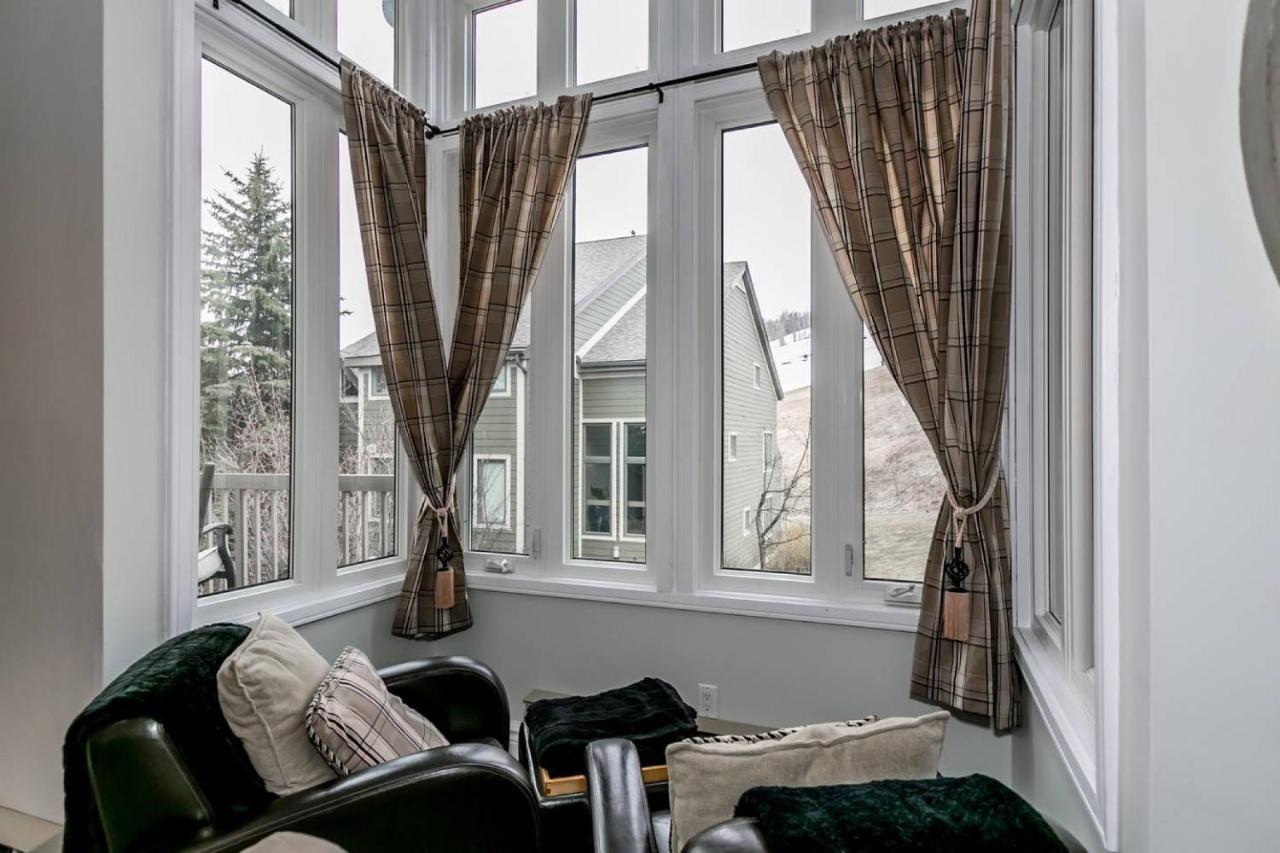 Blue Mountain Chalet Ski In Ski Out 3 Br Holiday home