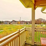 Spacious Blue Mountain 2 Storey - Wifi, Pool, Close To The Village & Golf