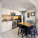 Steps To The Hill 1 Bedroom Cravetv