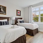 2 Bedroom Condo Only Steps To The Village!