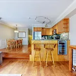 Chateau Ridge