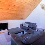 Relax At The Mountaintop Chalet
