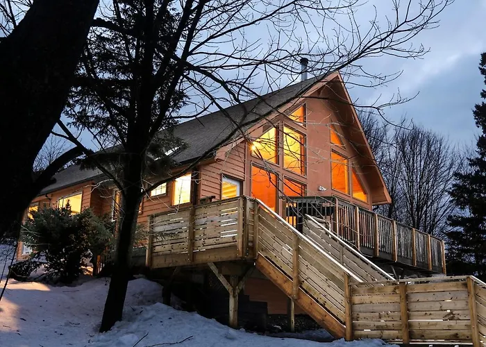 Relax At The Mountaintop Chalet