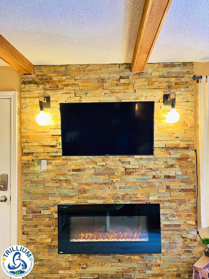 Rustic Mountainside Holiday home *