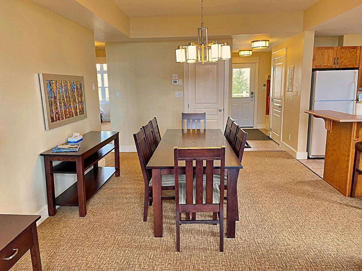 Apartment Spacious Blue Mountain 2 Storey - Wifi, Pool, Close To The Village & Golf *