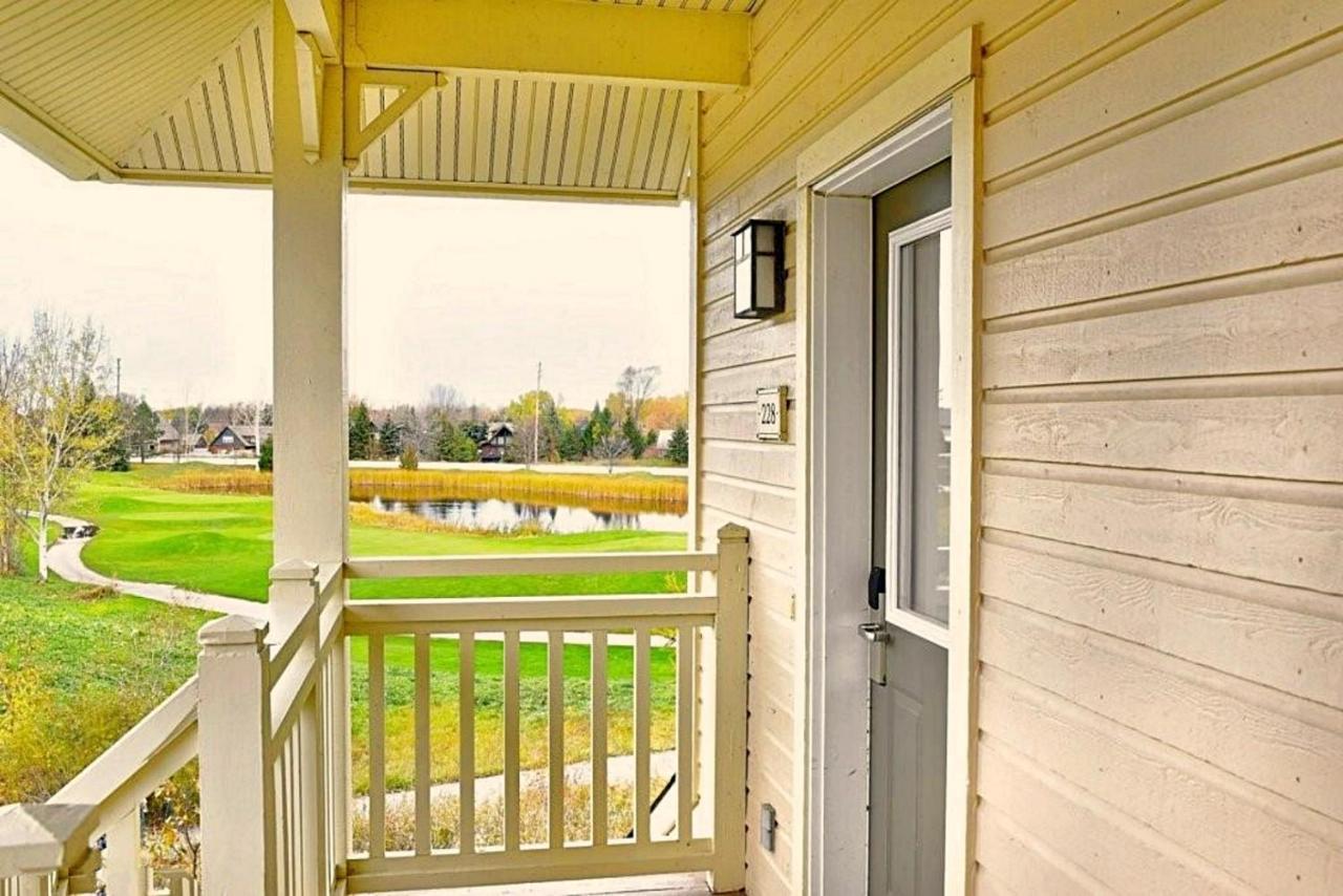 Spacious Blue Mountain 2 Storey - Wifi, Pool, Close To The Village & Golf Apartment