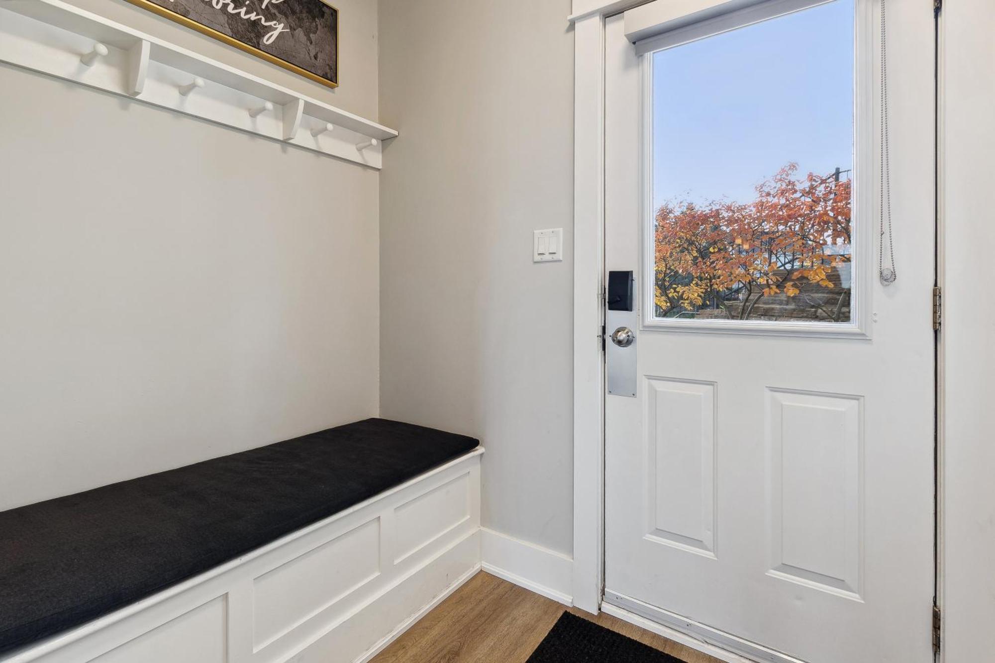 2 Bedroom Only Steps To The Village! Chalet *