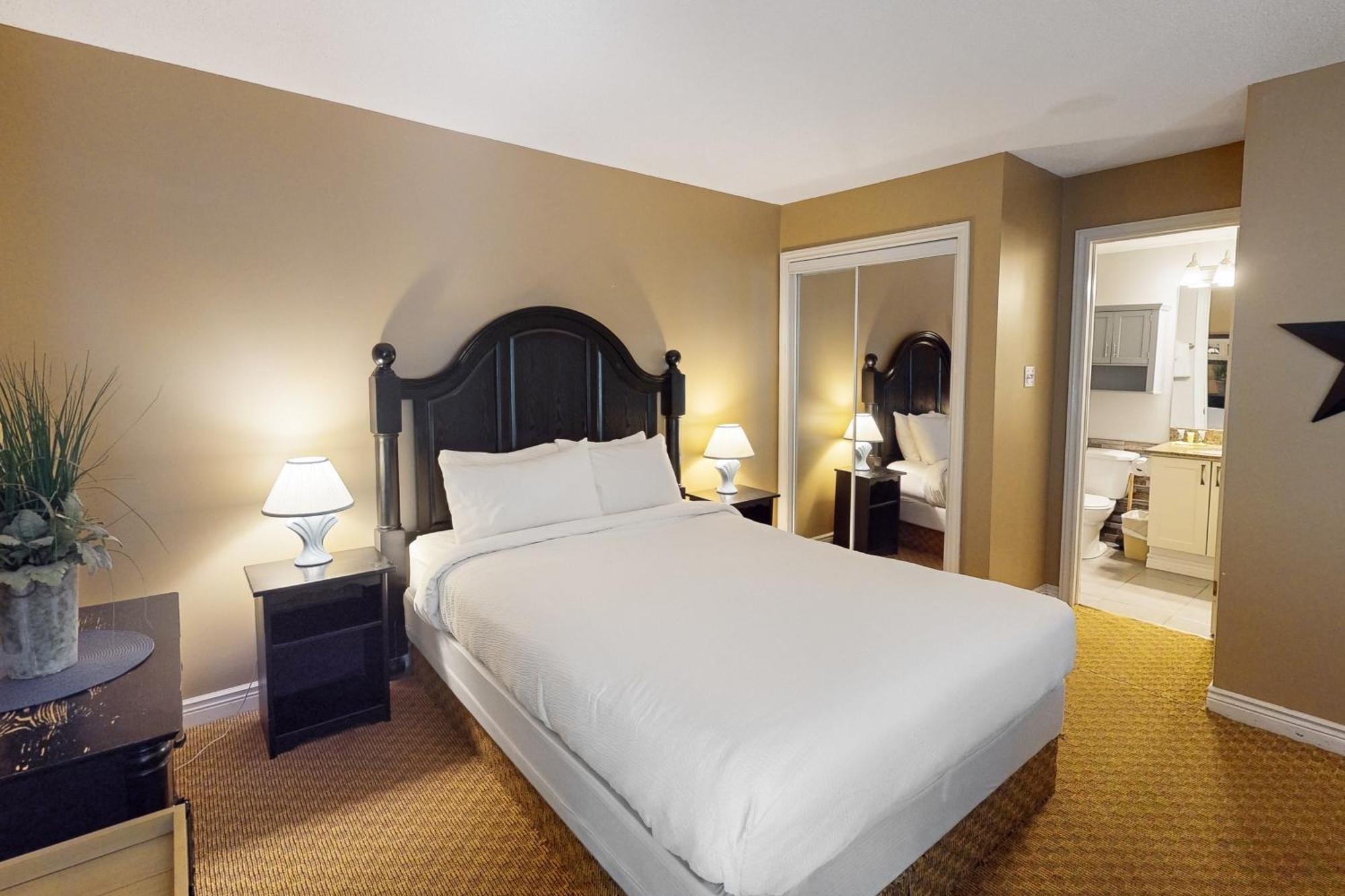 904 At North Creek Hotel