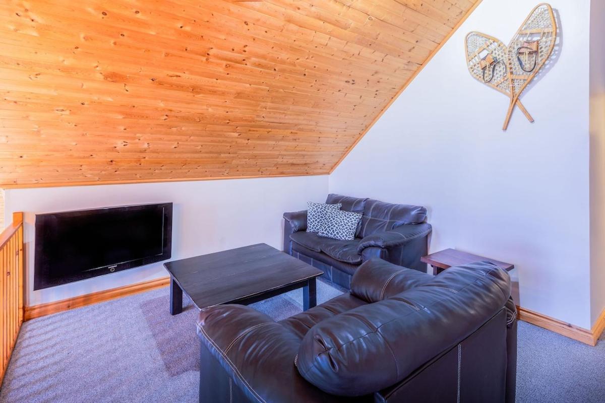 Relax At The Mountaintop Chalet *