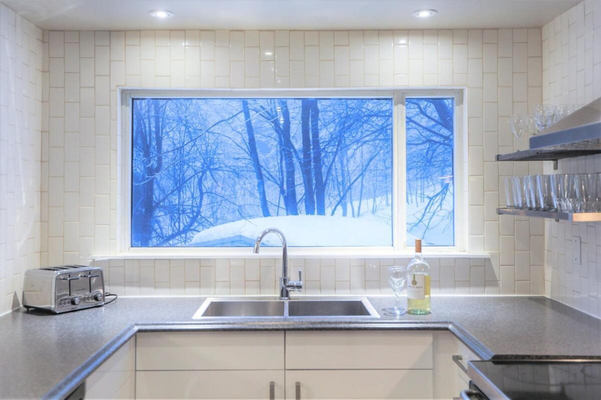 Relax At The Mountaintop Chalet
